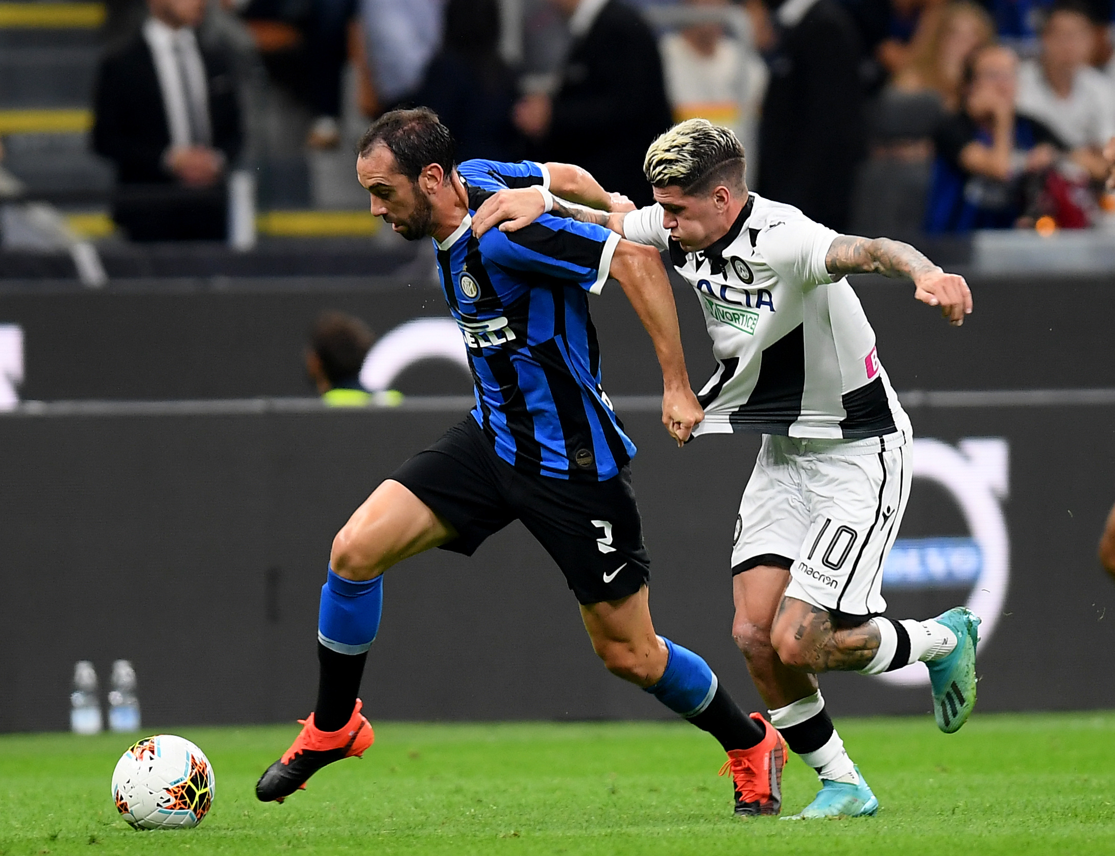 观众掌声雷 观众掌声雷