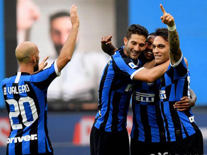 他与球队中 他与球队中