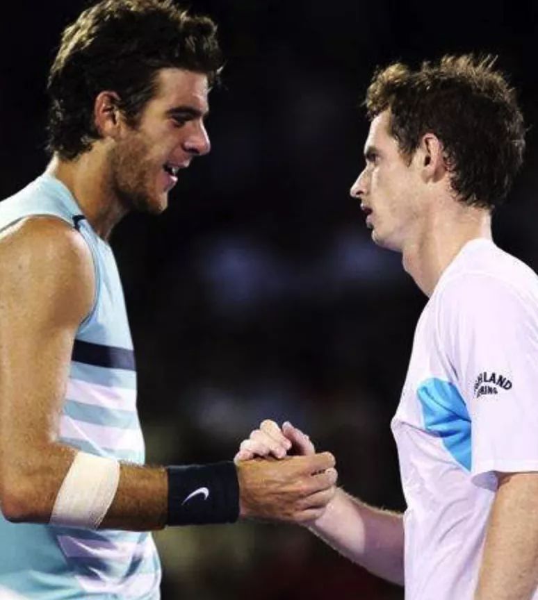 于重塑与坚 于重塑与坚