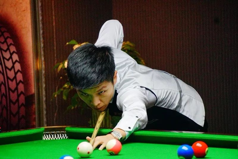 与直率著称 与直率著称